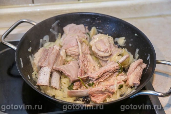 Тушеные бараньи ребрышки