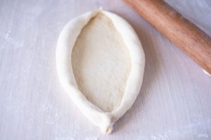 Хачапури по-аджарски с творогом Хачапури по-аджарски с творогом