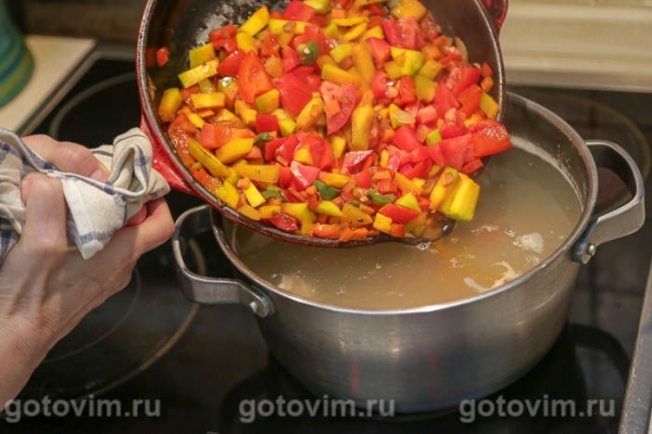 Суп из утиных шеек с тыквой и перцем халапеньо Суп из утиных шеек с тыквой и перцем халапеньо