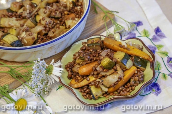 Овощи, запеченные с чечевицей