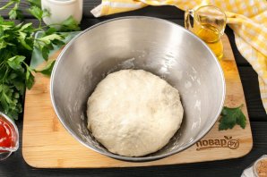 Пицца с сыром в мультиварке Пицца с сыром в мультиварке