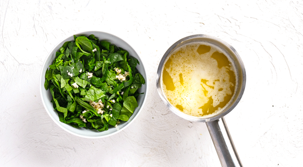 Форель в соусе со шпинатом, пошаговый рецепт с фото Форель в соусе со шпинатом, пошаговый рецепт с фото