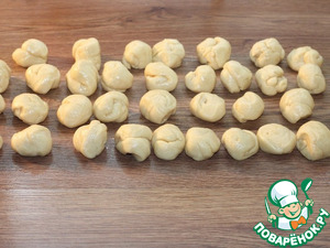 Булочки-трубочки с творогом и повидлом Булочки-трубочки с творогом и повидлом