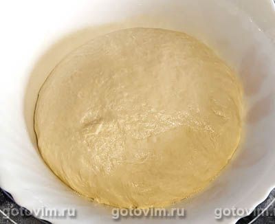 Несладкие булочки с адыгейским сыром и зеленью Несладкие булочки с адыгейским сыром и зеленью