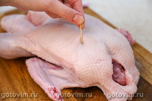 Утка в рукаве, запеченная в духовке в апельсиновой глазури