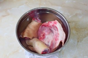 Холодец в мультиварке Холодец в мультиварке