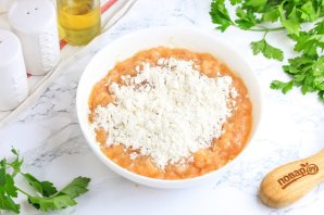 Клецки из куриного филе с луком Клецки из куриного филе с луком