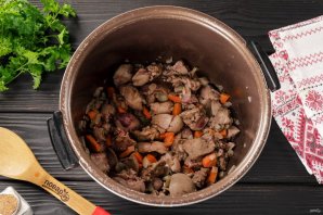 Куриная печень в мультиварке Куриная печень в мультиварке