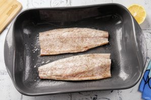 Скумбрия запечённая с сыром и майонезом