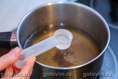 Салат из маринованной свеклы с сельдью