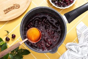 Вишневое варенье с ромом
