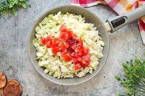 Тушеная капуста с мясом Тушеная капуста с мясом