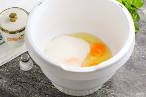 Шоколадный торт со сметанным кремом без пропитки Шоколадный торт со сметанным кремом без пропитки