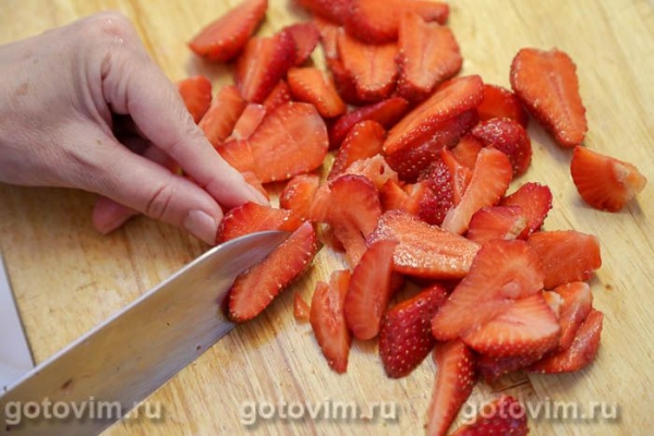 Отбивные из свинины с соусом из клубники Отбивные из свинины с соусом из клубники