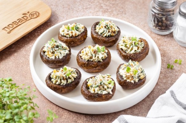 Шампиньоны с начинкой