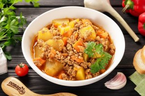 Тушеная картошка с фаршем Тушеная картошка с фаршем