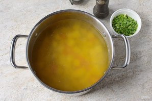 Куриный суп с крапивой