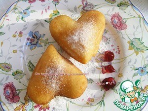 Пончики с брусникой Пончики с брусникой