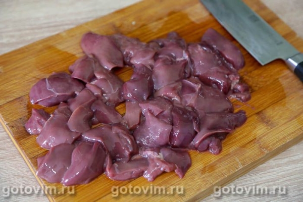 Плов с куриной печенью в мультиварке