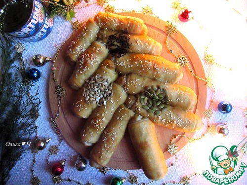 Разборный пирог-ёлочка "Тунец и капуста" Разборный пирог-ёлочка "Тунец и капуста"