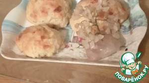 Сконы из яблока, пармезана и розмарина Сконы из яблока, пармезана и розмарина