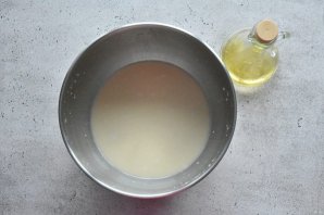 Пицца с соусом песто и яйцом Пицца с соусом песто и яйцом