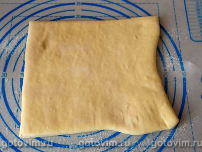 Салат из зеленого горошка с яблоками в тарталетках из слоеного теста