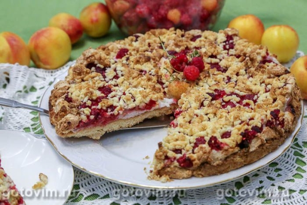 Песочный пирог с малиной и безе Песочный пирог с малиной и безе