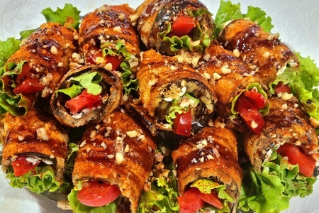 Рулеты из баклажанов Рулеты из баклажанов