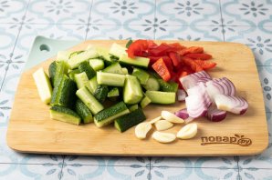 Маринованные огурцы по-индийски Маринованные огурцы по-индийски