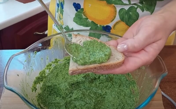 Паста «Здоровье». Такая баночка должна быть в каждом доме: лучшая заготовка зелени на зиму Паста «Здоровье». Такая баночка должна быть в каждом доме: лучшая заготовка зелени на зиму