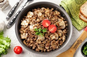 Говяжий фарш с грибами Говяжий фарш с грибами