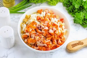 Салат с копченой курицей и манго Салат с копченой курицей и манго