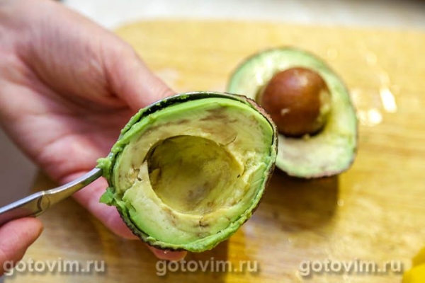 Поке с курицей, манго и авокадо Поке с курицей, манго и авокадо