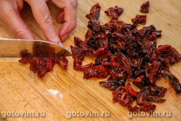 Соус песто россо c вялеными помидорами (Pesto Rosso) Соус песто россо c вялеными помидорами (Pesto Rosso)