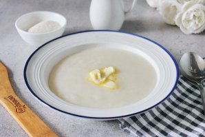 Манная каша на воде в мультиварке Манная каша на воде в мультиварке