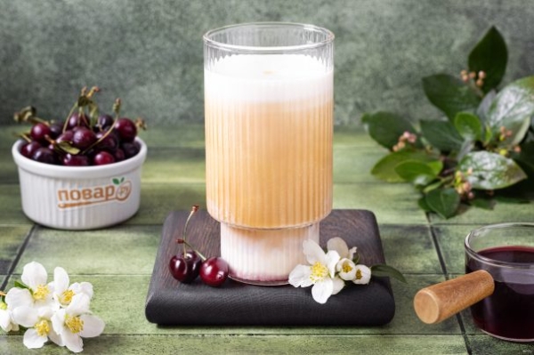 Вишневый айс латте Вишневый айс латте