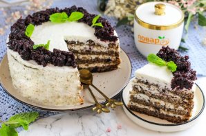 Торт из варенья черной смородины Торт из варенья черной смородины