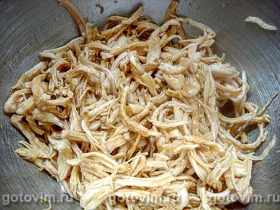 Мужской салат с курицей, грибами и дайконом Мужской салат с курицей, грибами и дайконом