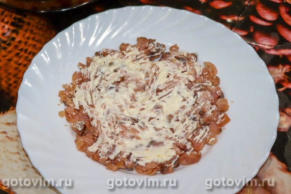 Салат «Флагман» с красной рыбой Салат «Флагман» с красной рыбой