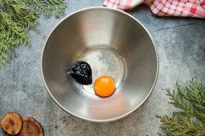 Черные пельмени Черные пельмени