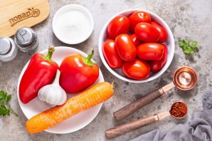 Помидоры в овощной заливке Помидоры в овощной заливке