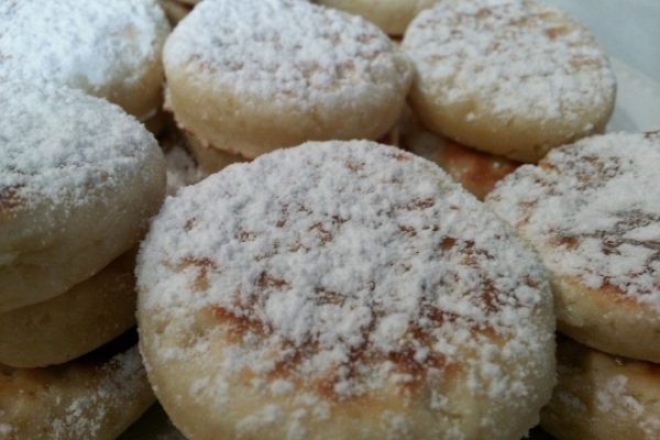 Печенье на сметане «Минутка» на сковороде Печенье на сметане «Минутка» на сковороде