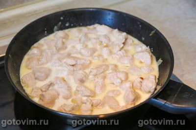 Индейка в сливочном соусе с сыром с голубой плесенью Индейка в сливочном соусе с сыром с голубой плесенью