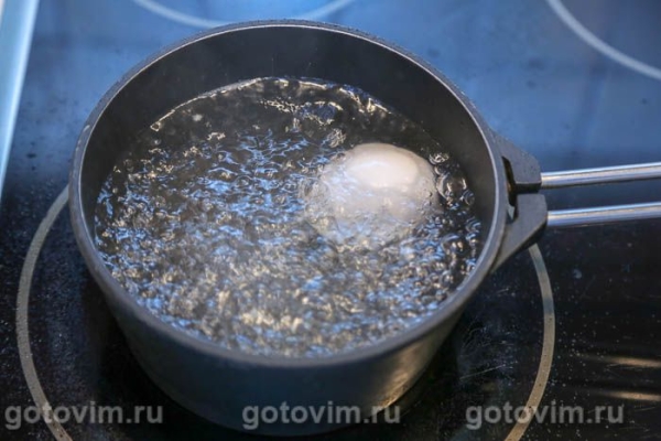 Тосты с творожным паштетом с редиской и вареным яйцом Тосты с творожным паштетом с редиской и вареным яйцом