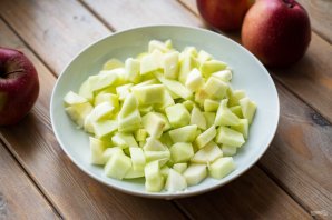 Насыпной пирог с яблоками без манки Насыпной пирог с яблоками без манки