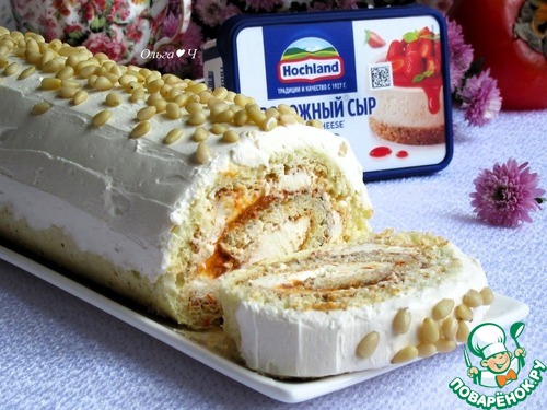 Белковый бисквитный рулет с хурмой Белковый бисквитный рулет с хурмой