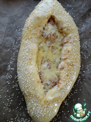 А-ля хачапури с тунцом А-ля хачапури с тунцом