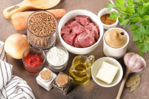 Гуляш с гречкой Гуляш с гречкой