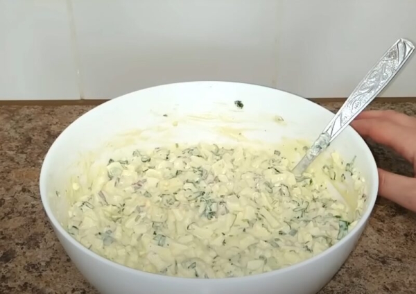 Вкуснейшая намазка на хлеб. Готовиться быстро: универсальный рецепт за 10 минут Вкуснейшая намазка на хлеб. Готовиться быстро: универсальный рецепт за 10 минут